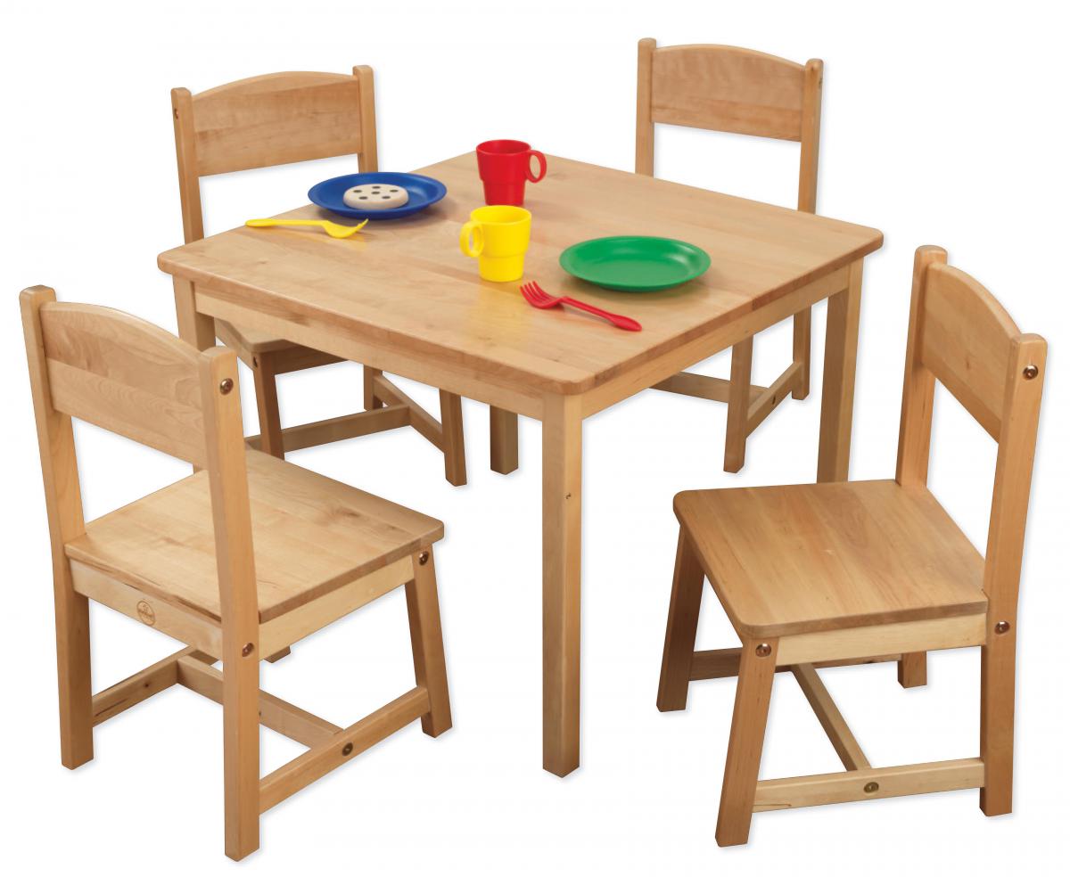   Table et chaises en bois 